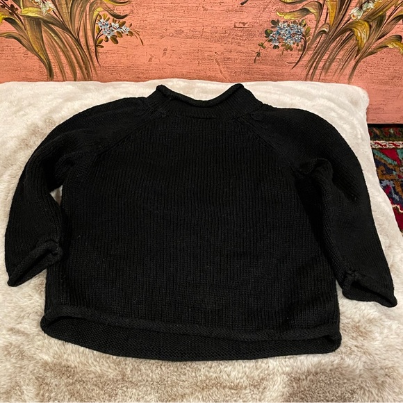 Baby Gap Skull Sweater Size 6-12 months - Picture 2 of 4